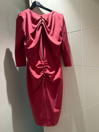 Vestido de fiesta rosa se puede con tocado o sin