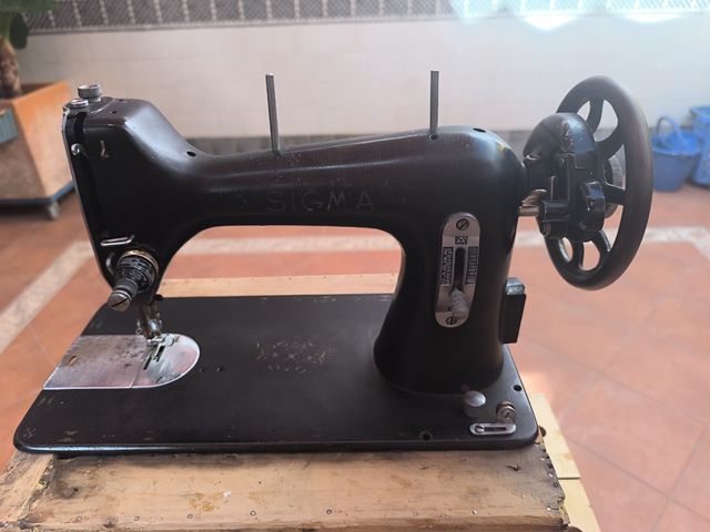 Máquina de coser antigua