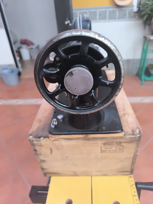 Máquina de coser antigua