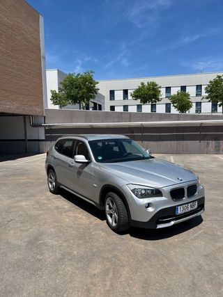 BMW X1 2011