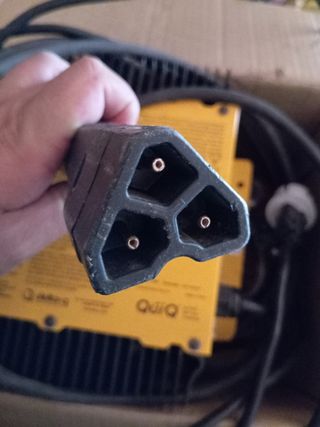 Cargador QuiQ 48V EZGO RXV