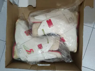 Botas de esquí Salomon blancas y rosas