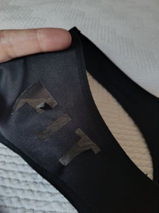 Camiseta deportiva Oysho Negra Talla L