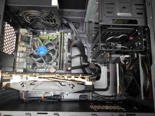 Ordenador Gamer i7 16GB SSD RX580 8GB