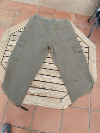 Pantalones cargo color marrón/verde