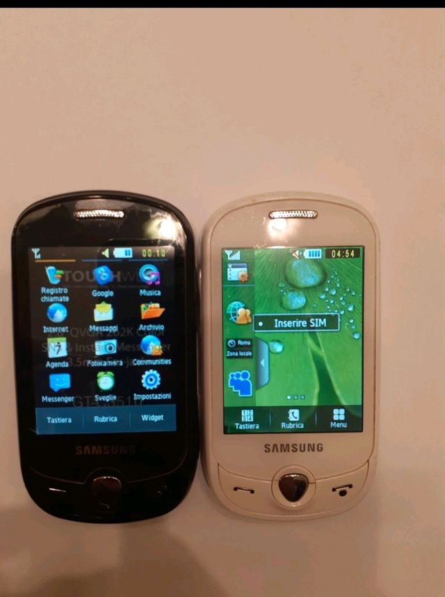 8 cellulari Samsung e panasonic