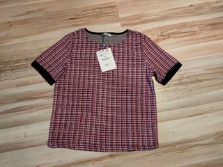 Zara con etiqueta jersey manga corta rosa y marrón