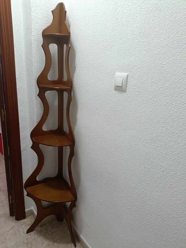 Rinconera de madera