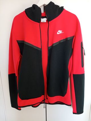 Sudadera Nike Tech Fleece Roja y Negra