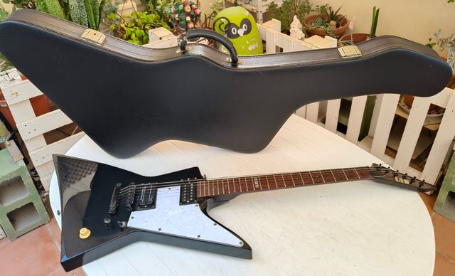 LTD EX-50 Guitarra Eléctrica con Maletín,por 550€