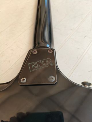LTD EX-50 Guitarra Eléctrica con Maletín,por 600€