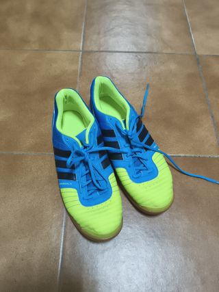 Zapatillas Futsal adidas sin usar
PvP negociable