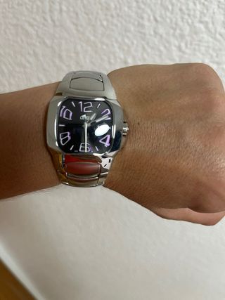 Reloj Lotus Mujer Plata y Negro morado
