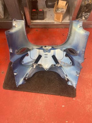 Frontal Piaggio X9 125 Azul