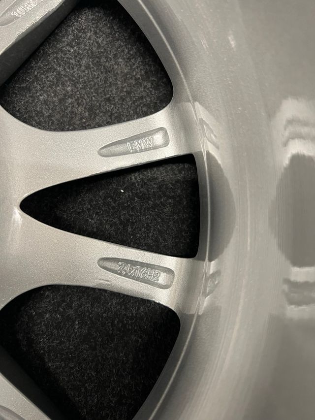 4 Llantas BMW 16” Originales serie 3 con Sensores