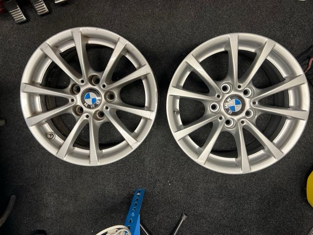 4 Llantas BMW 16” Originales serie 3 con Sensores