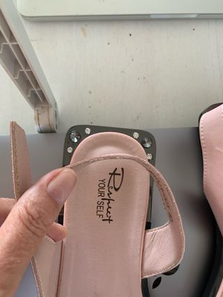 Sandalias de piel rosa y negro talla 40