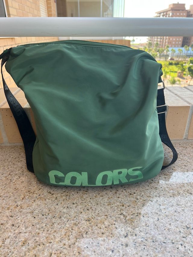 Borsa verde con logo COLORS