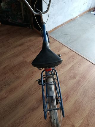 Bicicleta BH antigua azul