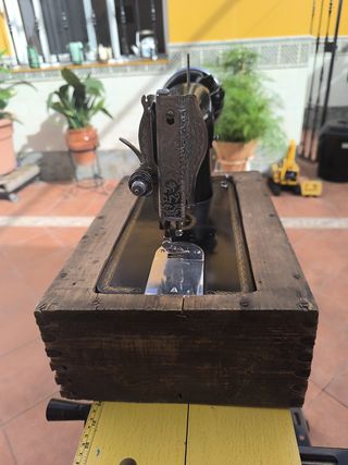 Cabezal Máquina Coser Antigua