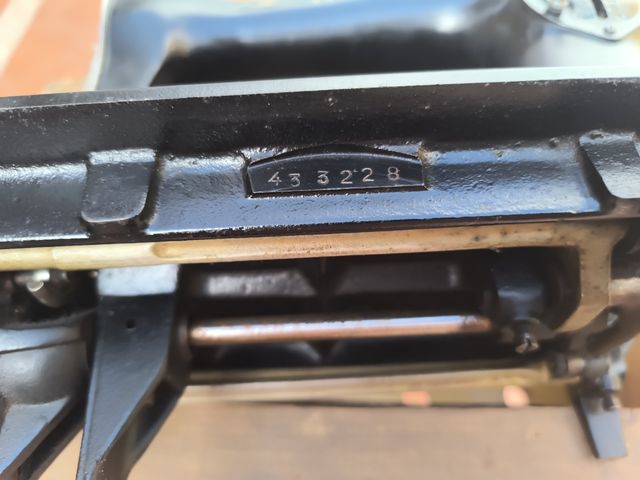 Cabezal Máquina Coser Antigua