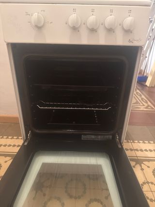 Cocina de gas Edesa con horno