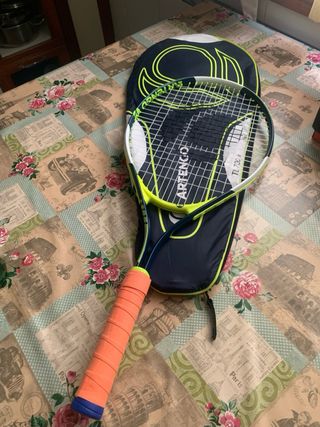 Raqueta Artengo TL 700 jr con funda