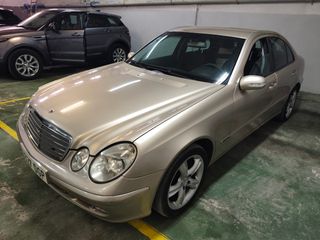 Mercedes-Benz Clase E 2004