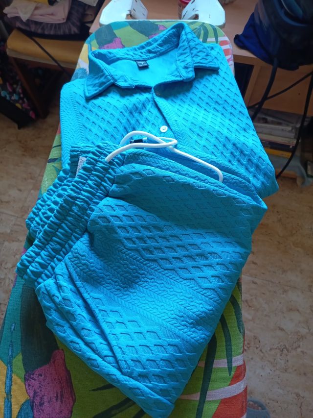 Conjunto deportivo hombre azul