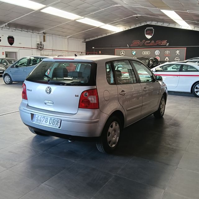 Volkswagen Polo 1.4 75 Cv. Con sólo 53.000 kms.