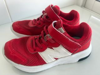 Zapatillas New Balance niño rojas talla 30