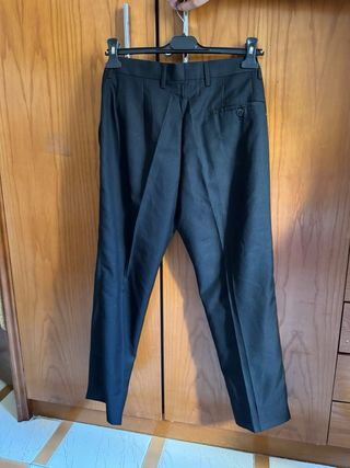Traje ATREZZO Negro Talla 38 de niño