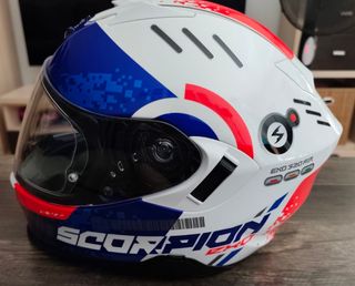 Casco de moto Scorpion azul