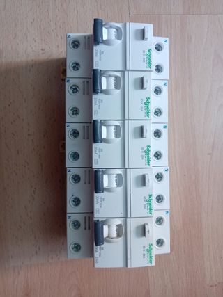 Interruptor Diferencial Schneider 25A