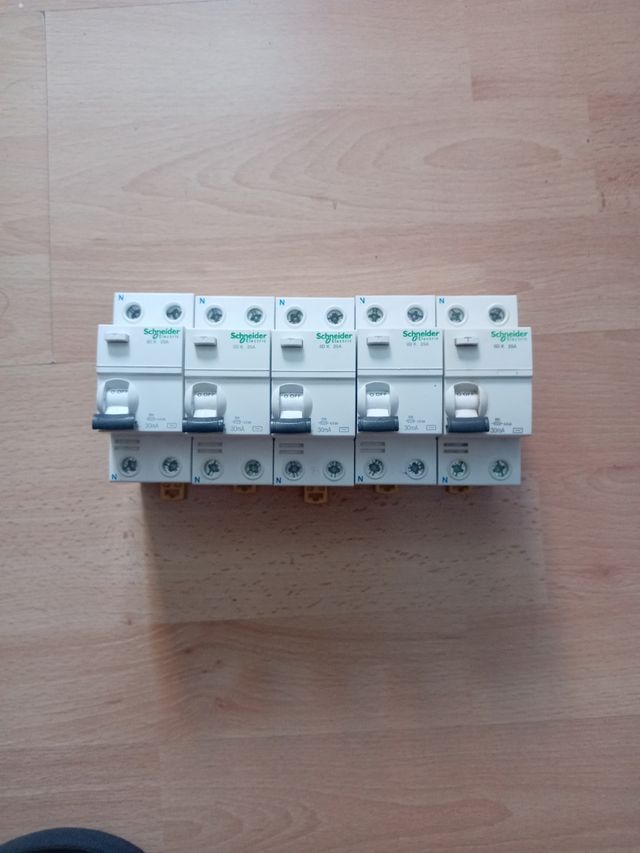 Interruptor Diferencial Schneider 25A