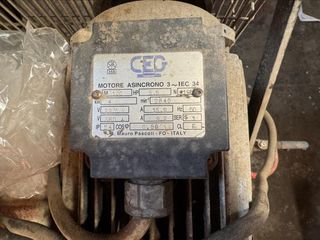 Compresor trifásico 100L
