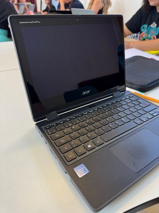 Acer Convertible Laptop/Tablet Negro