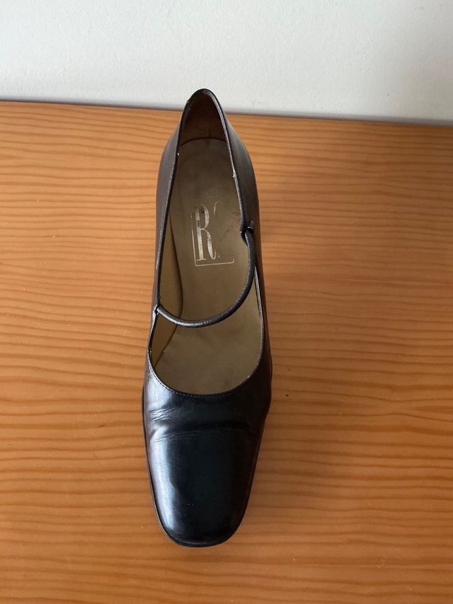 Zapatos de piel negros