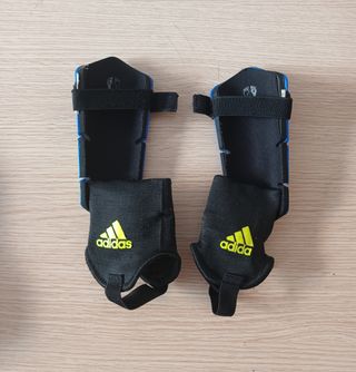 Espinilleras Adidas Talla S (140-160 cm)