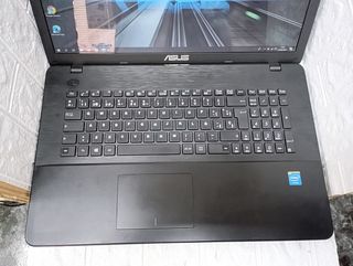 Portatil ASUS F571M (1742)