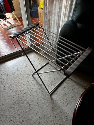 Tendedero eléctrico plegable