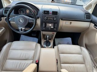 Volkswagen Touran 2011