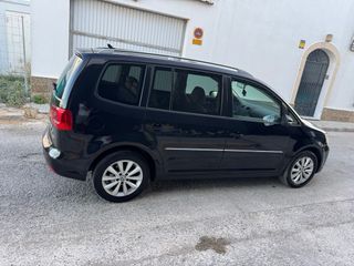 Volkswagen Touran 2011