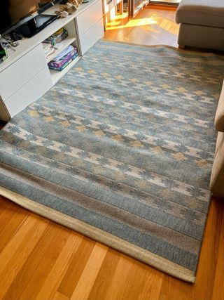 Alfombra de tela beige y azul 160x230cm