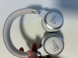 JBL Live 670NC Auriculares Inalámbricos Blancos