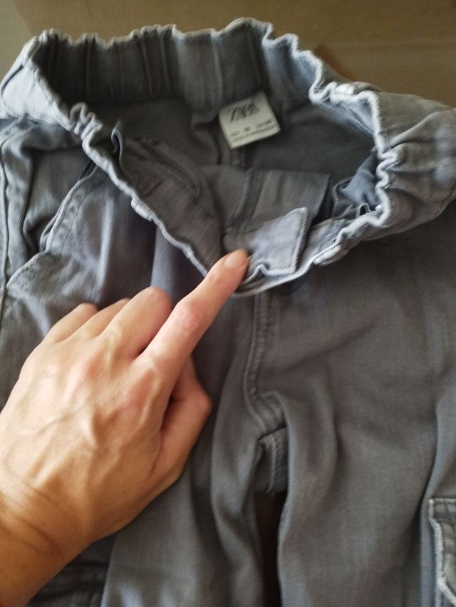 Dos Jeans grises de niño talla 10