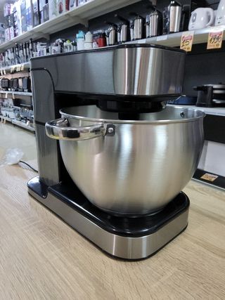 Amasadora Swiss Zinedine 9L con pantalla LCD