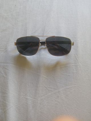 Gafas de sol aviador doradas y grises