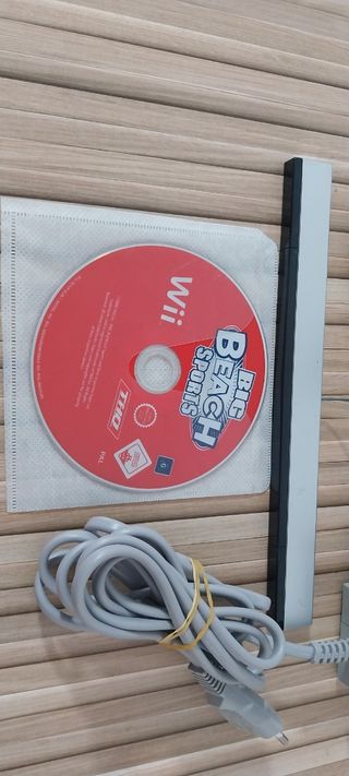Nintendo Wii Blanca + Juego Big Beach Sports