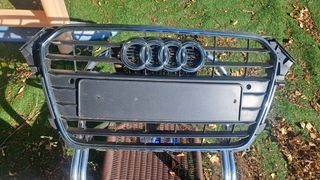 Rejilla frontal Audi A4 B8
